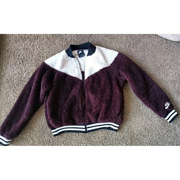 Nike Women's Sherpa Bomber Jacket Size Medium Maroon Full Zip Fluffy Teddy - Picture 2 of 9